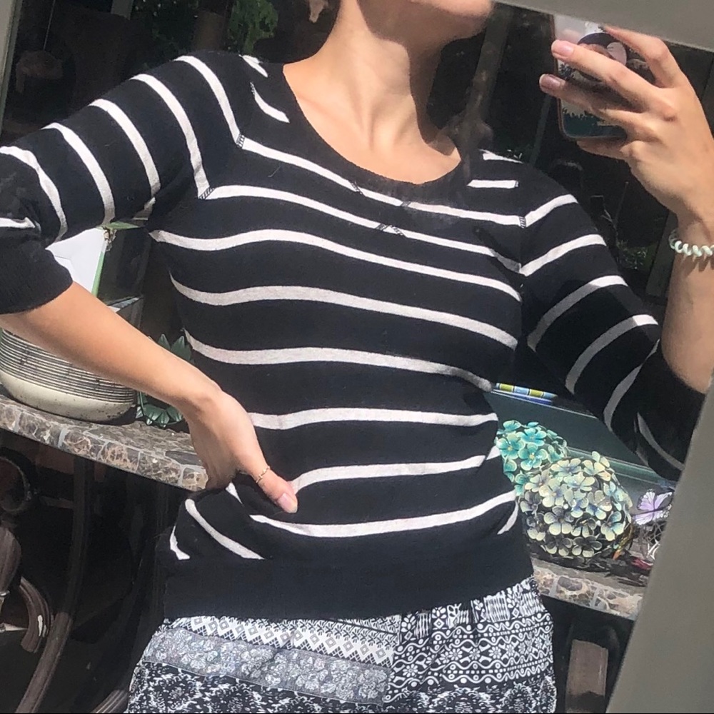 LIKE NEW Urban Outfitters Striped Sweater